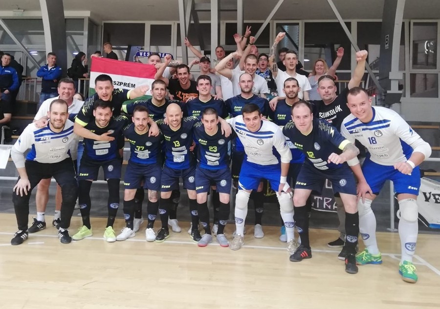 Kiütéssel nyertek Tataiék - Fotó: 1. FC Veszprém Facebook